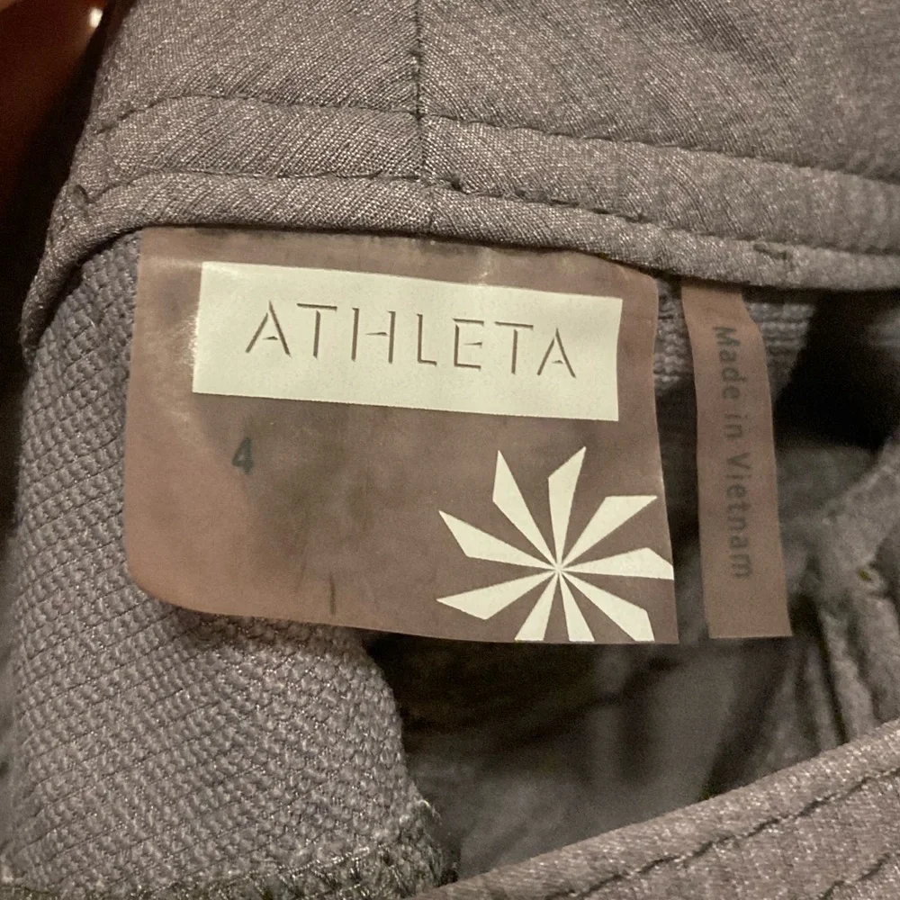 Athleta Grey Take a Hike Mini Skirt Snap Sides Style Size 4 - Picture 8 of 9
